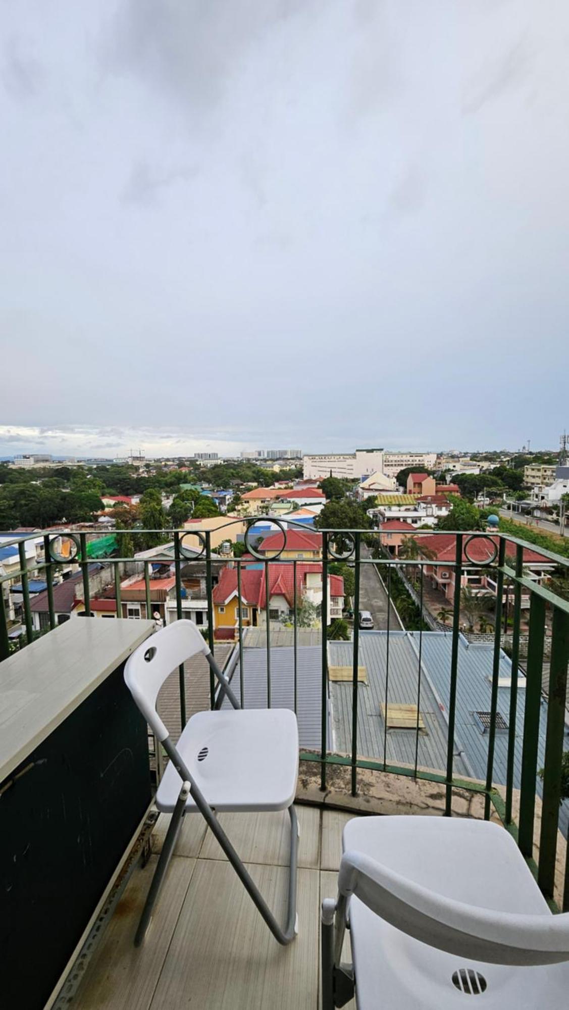 Cozy 2Br Staycation With Balcony Chateau Elysee For 4-6 Pax Paranaque City Eksteriør billede